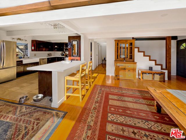 22012 Topanga School Road, Topanga (los Angeles), CA 90290