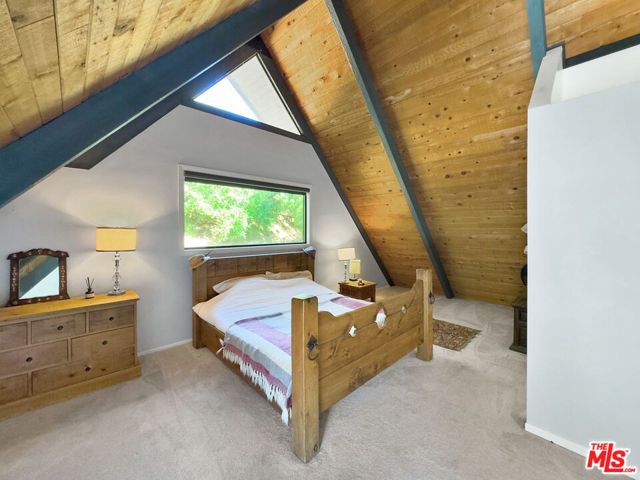 22012 Topanga School Road, Topanga (los Angeles), CA 90290