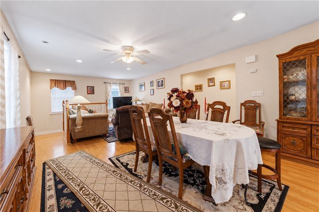 15 Metacomet Avenue, East Providence, RI 02916