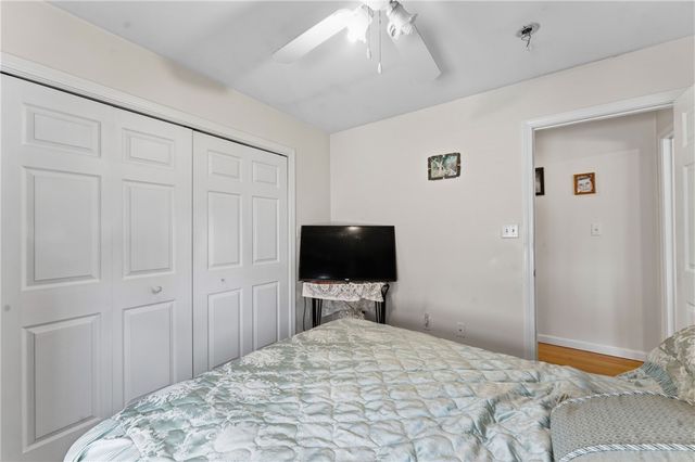 15 Metacomet Avenue, East Providence, RI 02916