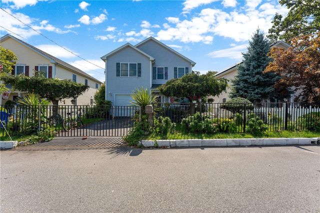 15 Metacomet Avenue, East Providence, RI 02916