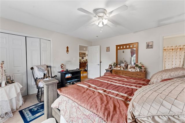 15 Metacomet Avenue, East Providence, RI 02916