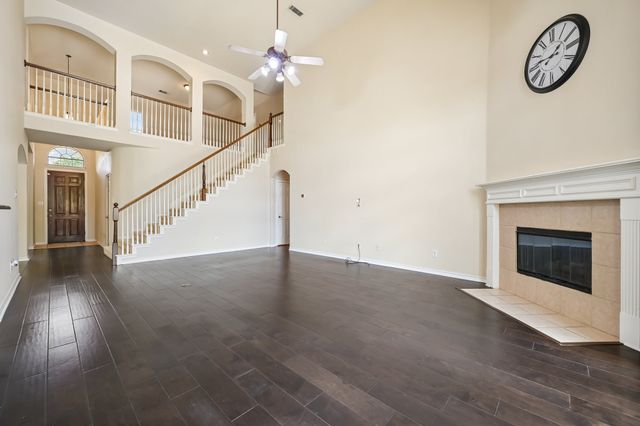 381 Fairlanding Avenue, Fairview, TX 75069