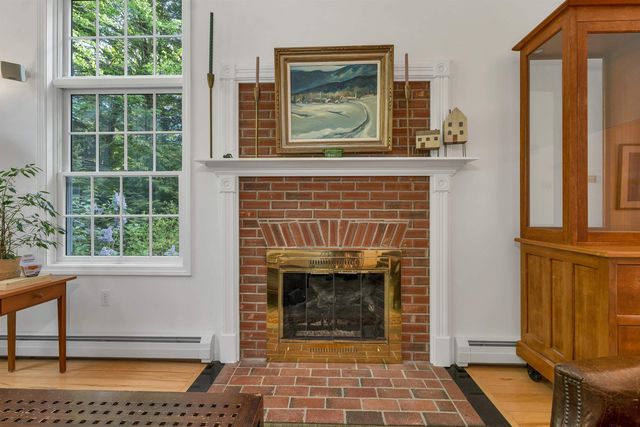 25 James Lane, Hebron, NH 03241