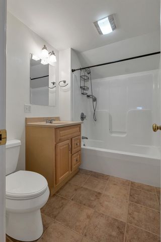 25 James Lane, Hebron, NH 03241