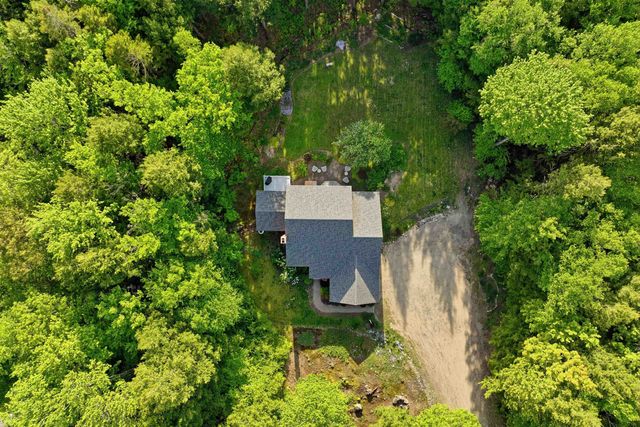 25 James Lane, Hebron, NH 03241