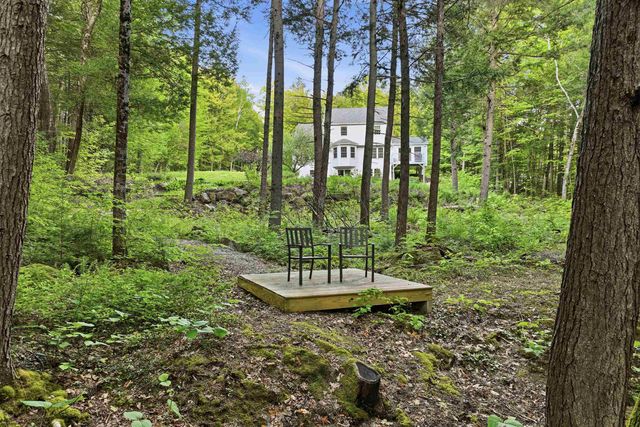 25 James Lane, Hebron, NH 03241