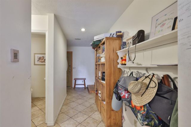 2710 LEWIS ROAD, Dover, FL 33527