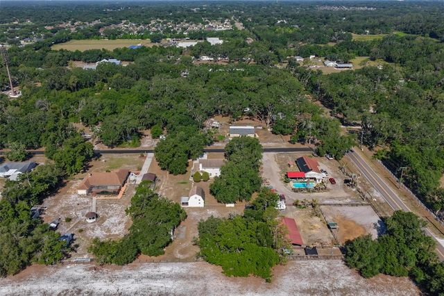 2710 LEWIS ROAD, Dover, FL 33527