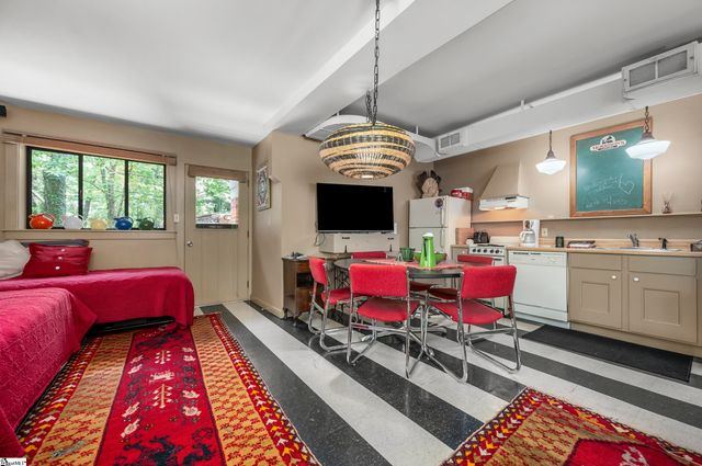 484 Sourwood Ridge Road, Tryon, NC 28782