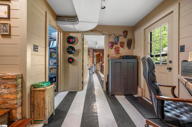 484 Sourwood Ridge Road, Tryon, NC 28782