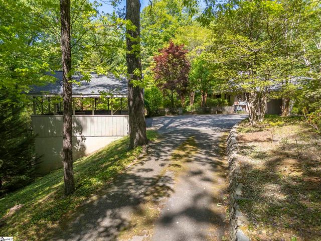 484 Sourwood Ridge Road, Tryon, NC 28782