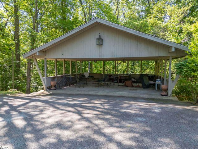 484 Sourwood Ridge Road, Tryon, NC 28782