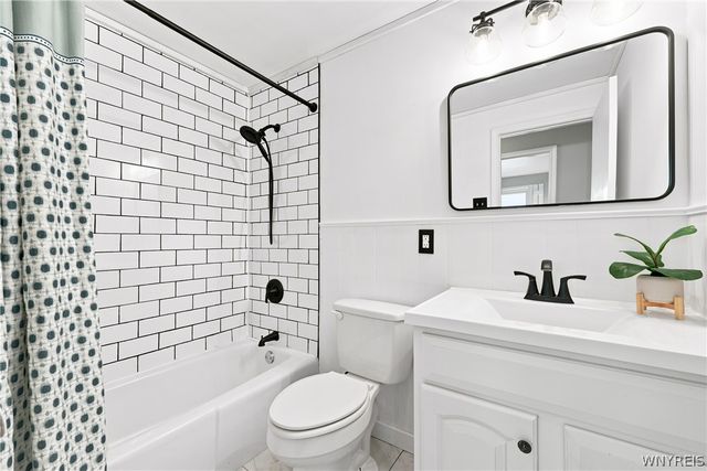 303 Woodgate Road, Tonawanda, NY 14150