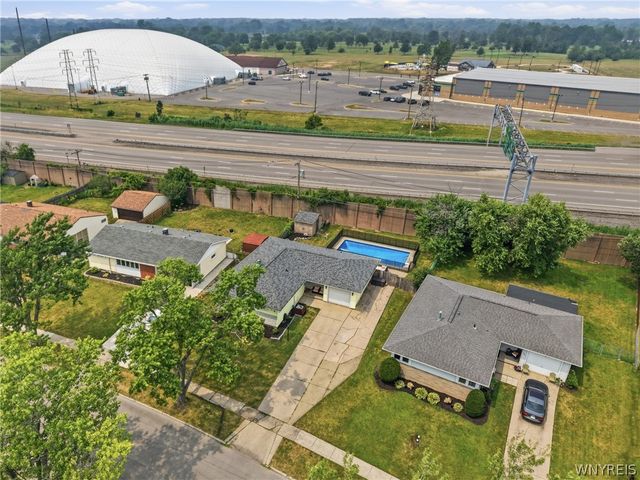 303 Woodgate Road, Tonawanda, NY 14150