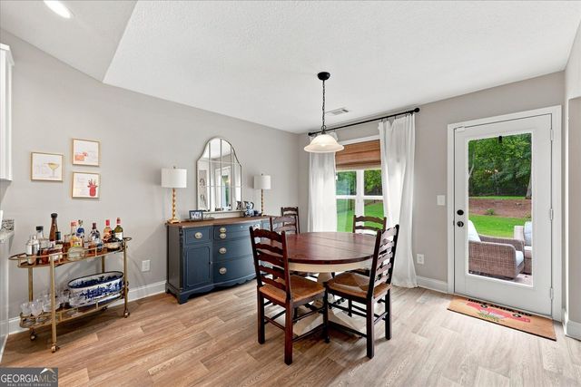 276 Kinsley Way, Statham, GA 30666