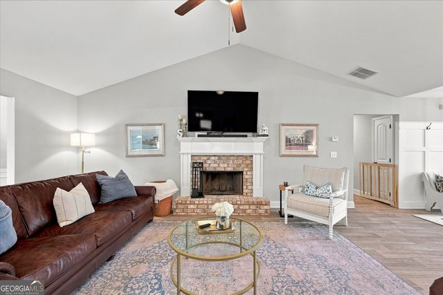 276 Kinsley Way, Statham, GA 30666