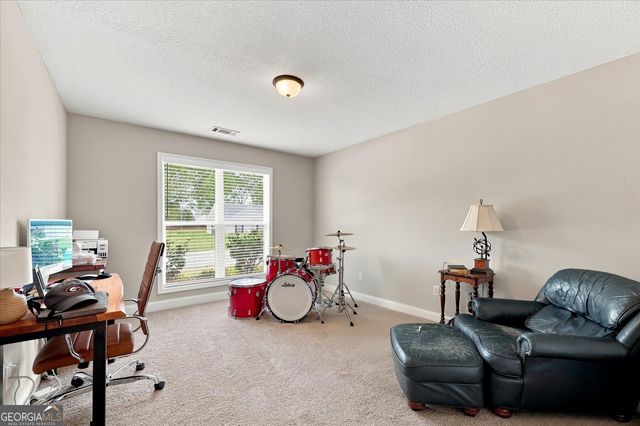276 Kinsley Way, Statham, GA 30666