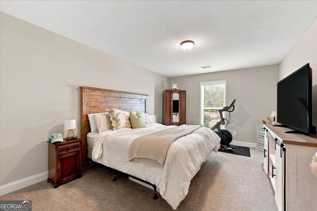 276 Kinsley Way, Statham, GA 30666