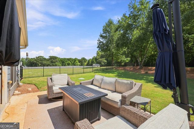 276 Kinsley Way, Statham, GA 30666