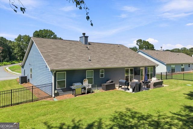276 Kinsley Way, Statham, GA 30666