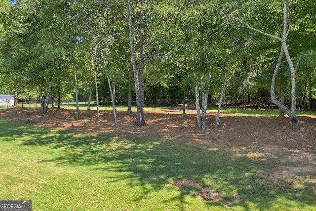 276 Kinsley Way, Statham, GA 30666