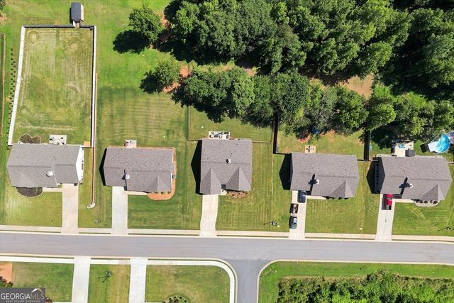 276 Kinsley Way, Statham, GA 30666