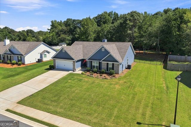 276 Kinsley Way, Statham, GA 30666