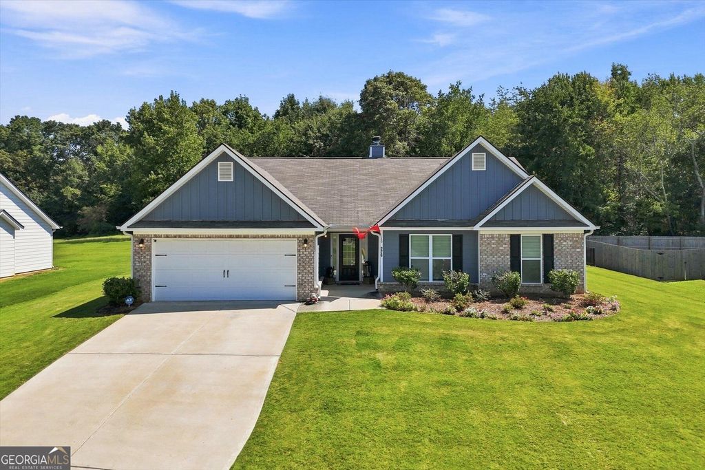276 Kinsley Way, Statham, GA 30666