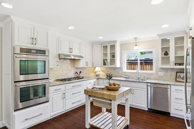 2725 Fairbrook Drive, Mountain View, CA 94040