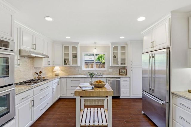 2725 Fairbrook Drive, Mountain View, CA 94040