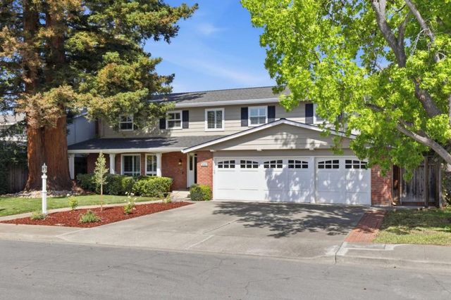 2725 Fairbrook Drive, Mountain View, CA 94040
