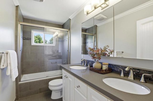 2725 Fairbrook Drive, Mountain View, CA 94040