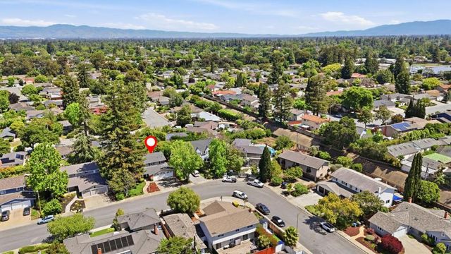 2725 Fairbrook Drive, Mountain View, CA 94040