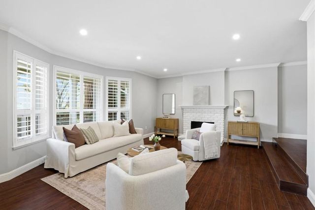 2725 Fairbrook Drive, Mountain View, CA 94040