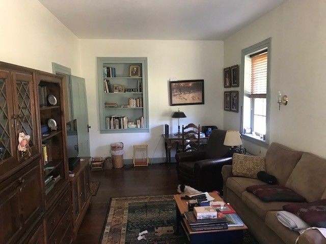 828 Brownhome Rd, Scott Twp, PA 16101