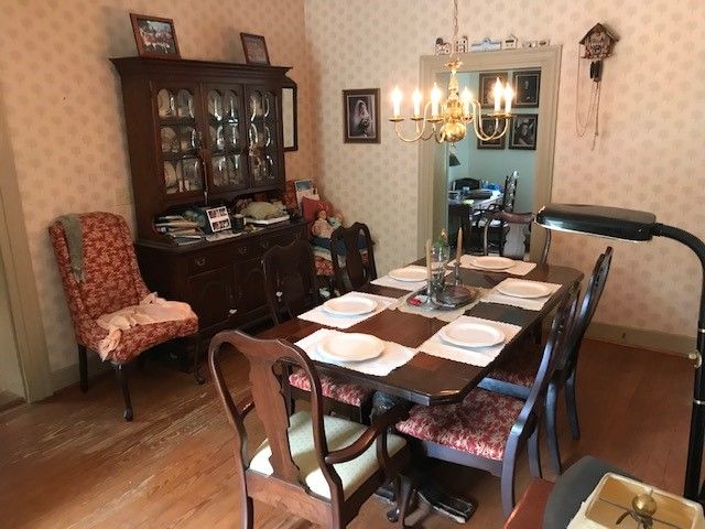 828 Brownhome Rd, Scott Twp, PA 16101