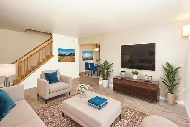 5075 W Colonial COURT, Greenfield, WI 53220