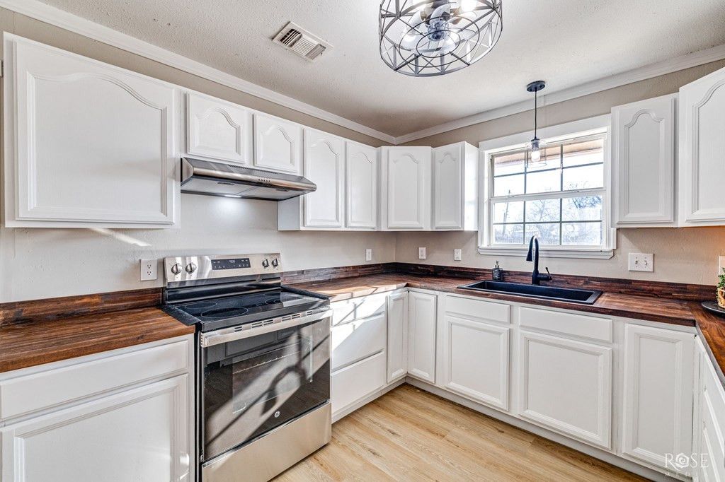 Image 12 of property listing at 2513 Marx Street, San Angelo, TX 76903