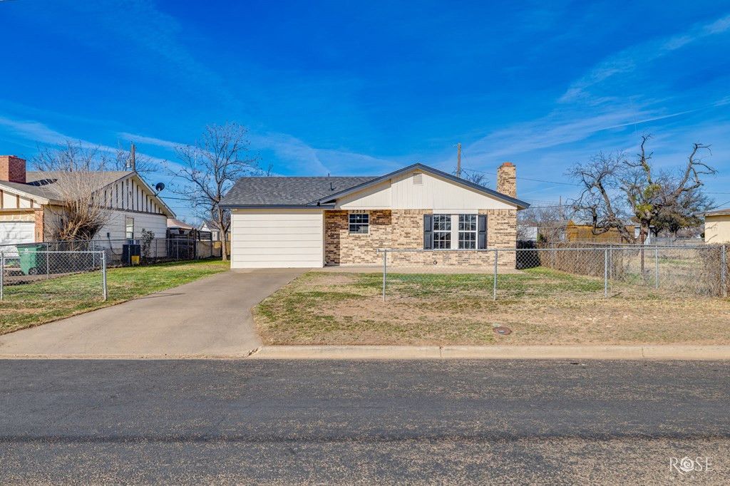 Image 2 of property listing at 2513 Marx Street, San Angelo, TX 76903