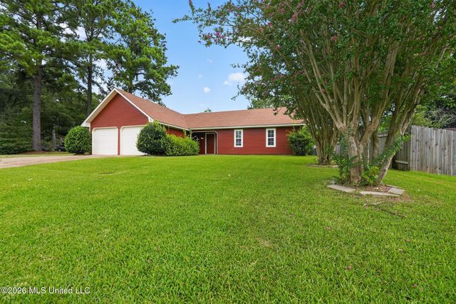 334 E Timber Ridge Court, Ridgeland, MS 39157