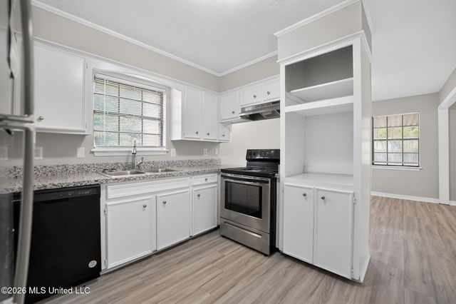 334 E Timber Ridge Court, Ridgeland, MS 39157