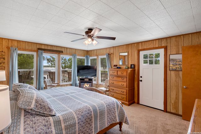 1122 HILL CIRCLE EAST DR, Granite Shoals, TX 78654