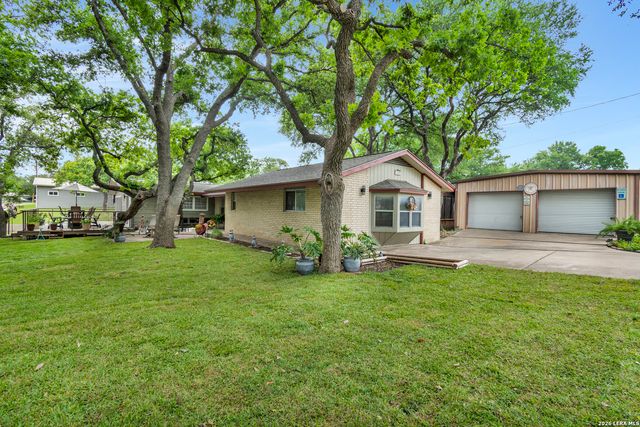 1122 HILL CIRCLE EAST DR, Granite Shoals, TX 78654