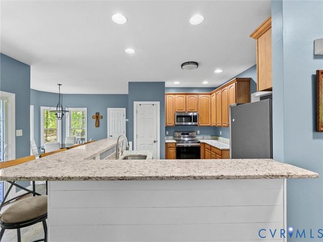 2967 Willow Trace Ln, Sandy Hook, VA 23153