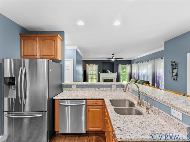 2967 Willow Trace Ln, Sandy Hook, VA 23153