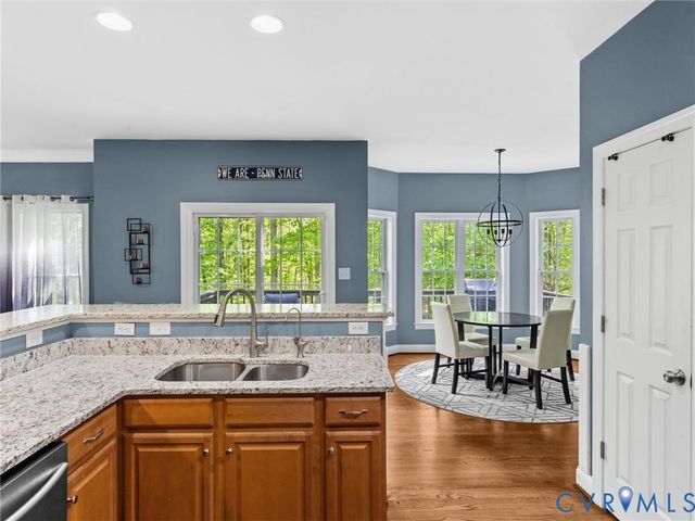 2967 Willow Trace Ln, Sandy Hook, VA 23153