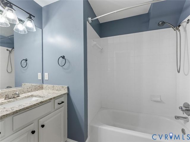 2967 Willow Trace Ln, Sandy Hook, VA 23153