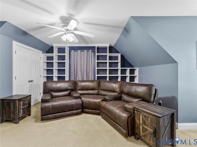 2967 Willow Trace Ln, Sandy Hook, VA 23153