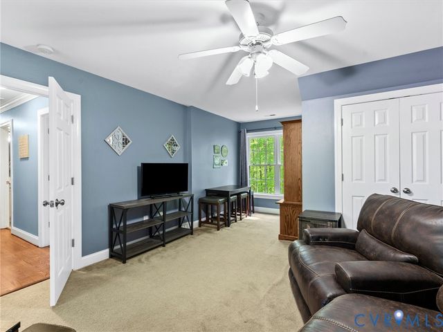 2967 Willow Trace Ln, Sandy Hook, VA 23153